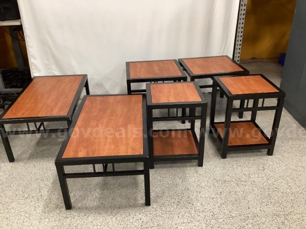 Set of Furniture (6 Pieces)