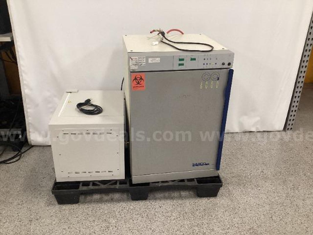 Set of 2 CO2 Incubators