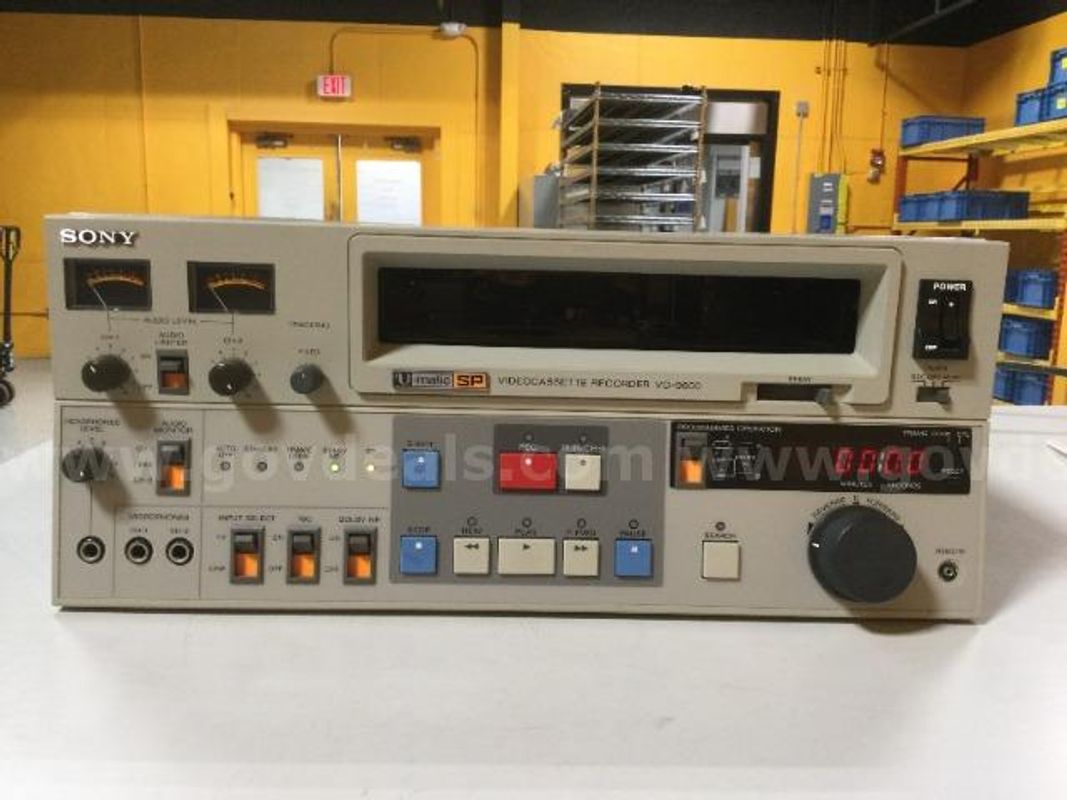 Sony VO-9600 U-Matic SP Video Cassette Player/Recorder - Parts/Repair