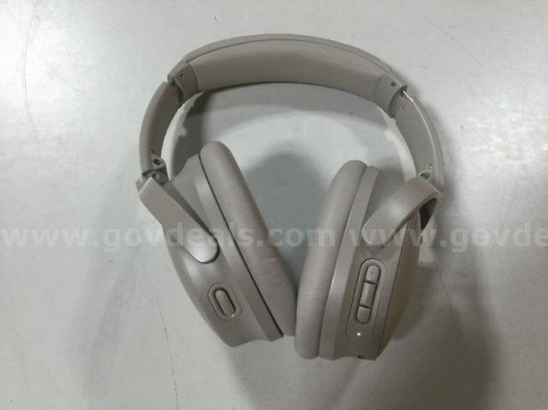 Bose QuietComfort Over-Ear Bluetooth Wireless Headphones