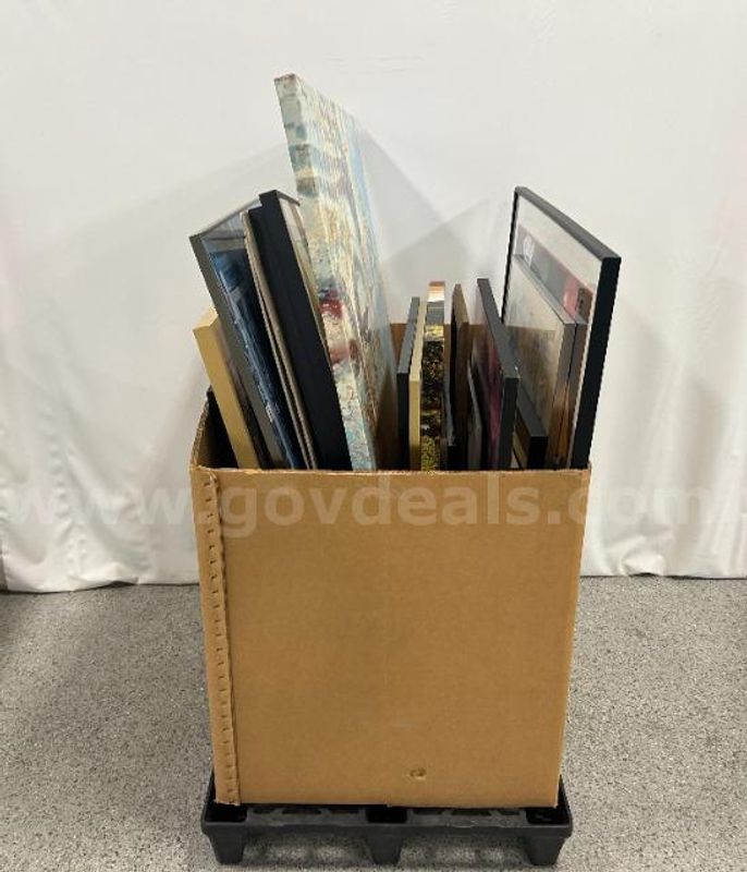 Lot of Miscellaneous Picture Frames
