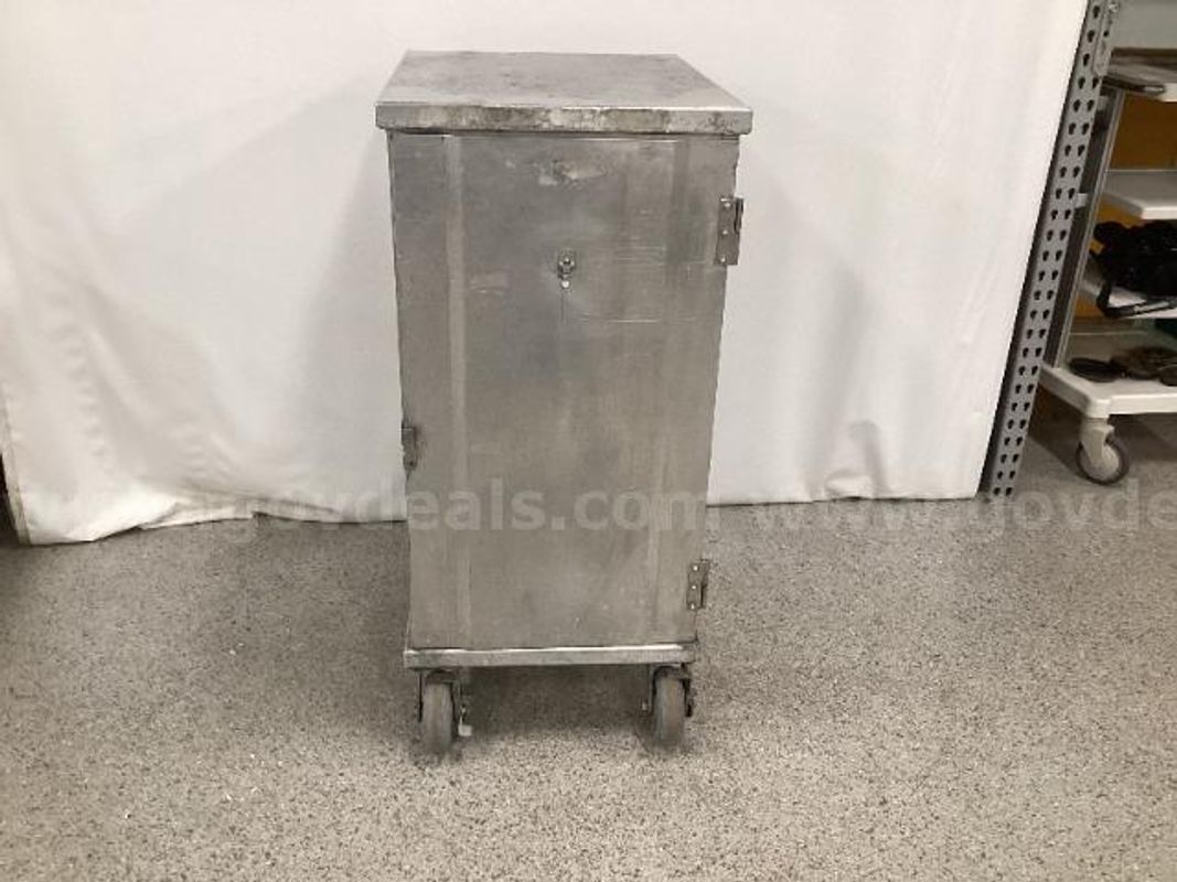 Enclosed Transport Pan Rack