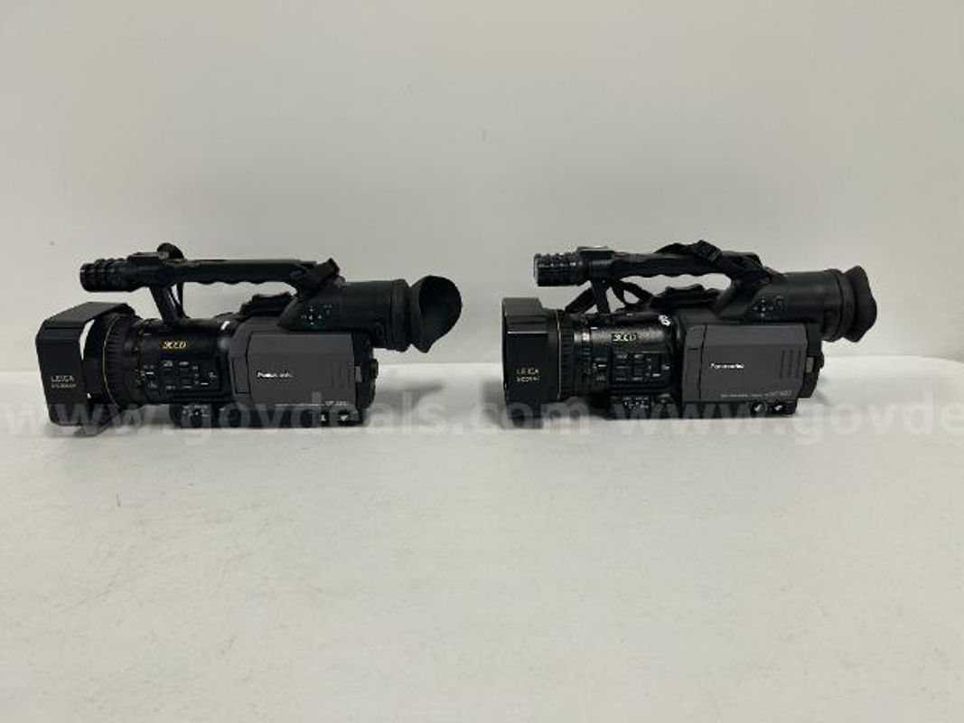 Panasonic AG-DVX100BP Video Cameras