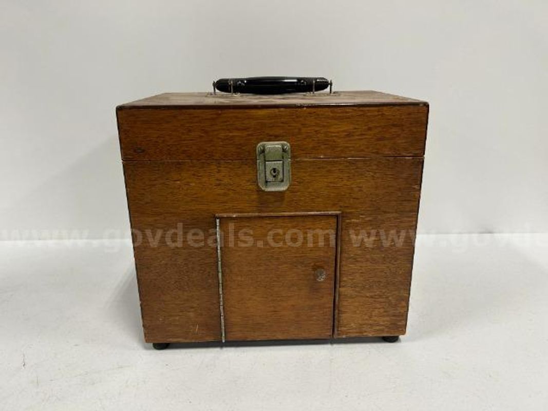 Vintage Beckman PH Meter