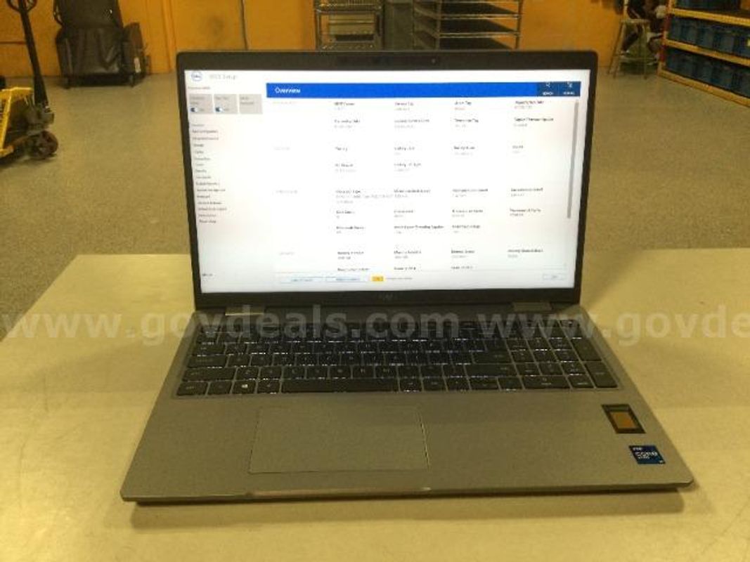 Dell Precision 3560 i7-1185G7 @ 3.00 GHz Laptop