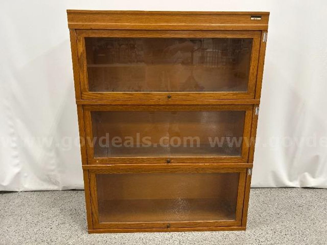Globe-Wernicke Oak Barrister Cabinet