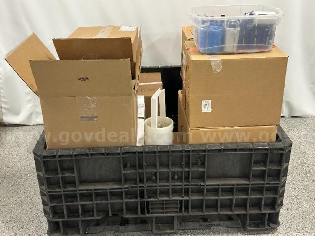 Lot of Miscellaneous Labware