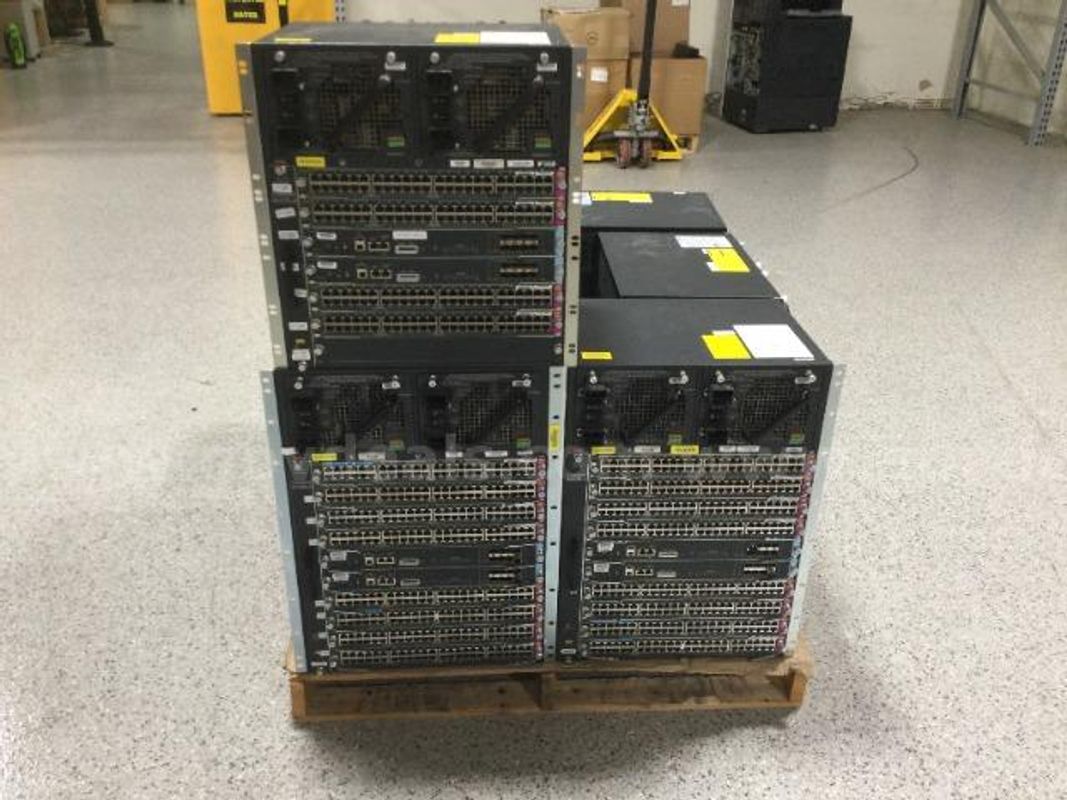 Lot of 8 Cisco Catalyst Chasis - Untested