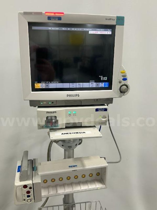 Philips IntelliVue MP70 Patient Monitor System