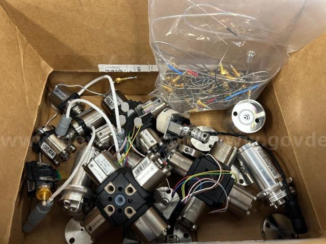 Agilent & Waters Brand Lab Machine Components