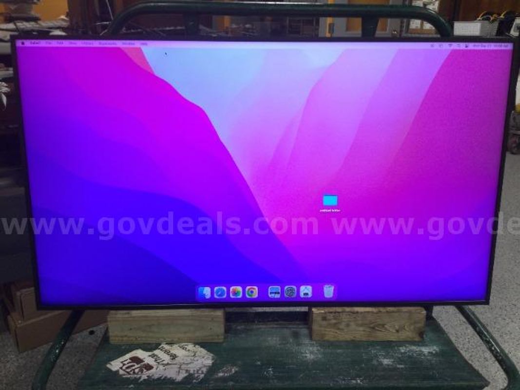Samsung QB55R-B 55" 4K UHD Commercial Digital Signage Display