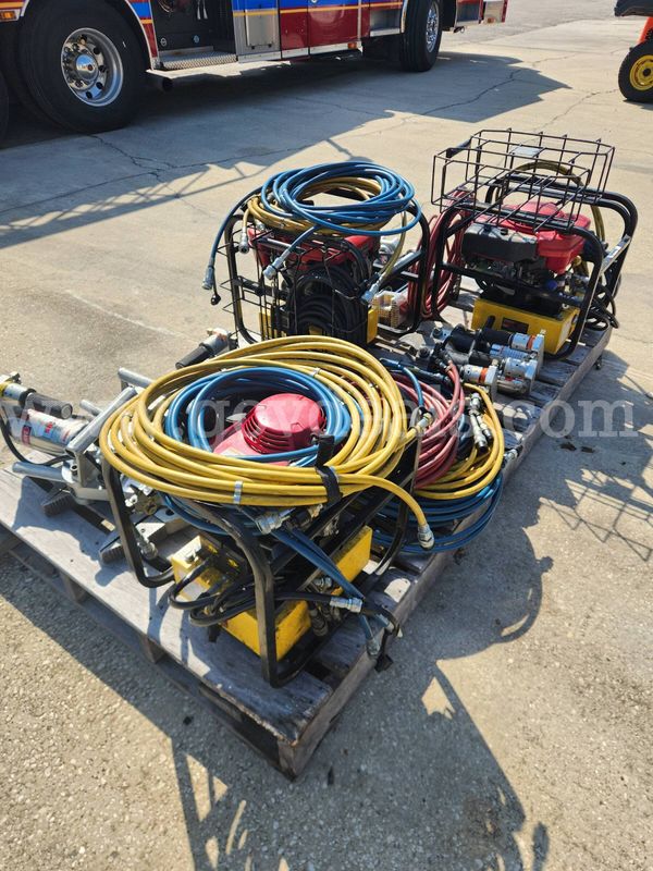 LOT of 3 AMKUS HYDRAULIC RESCUE PUMP WITH TOOLS AND HOSES