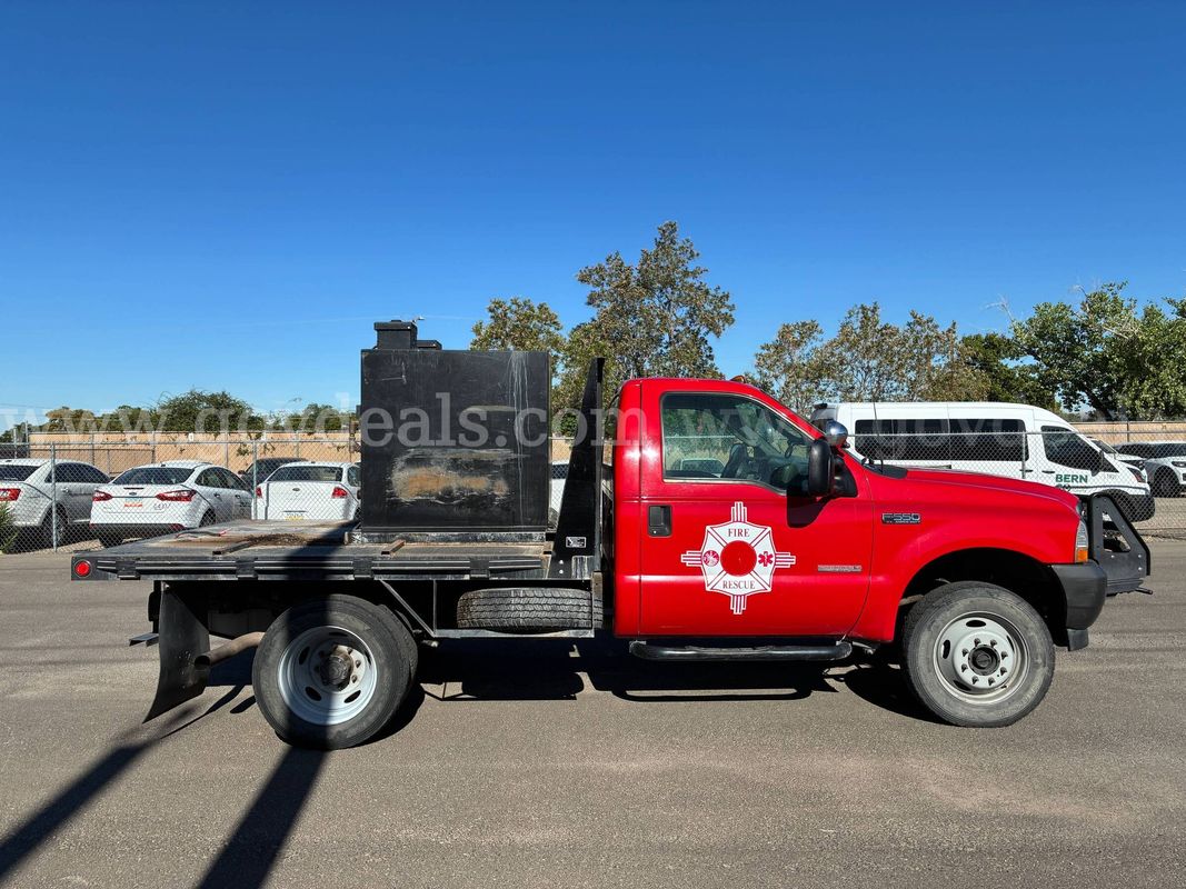2003 Diesel Ford F550 Truck