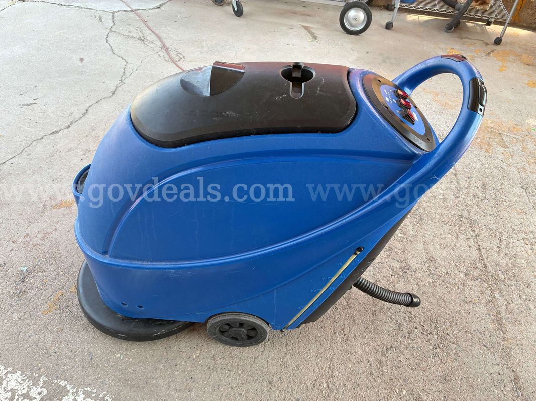 BRADY 20B 20" COMMERCIAL FLOOR SCRUBBER
