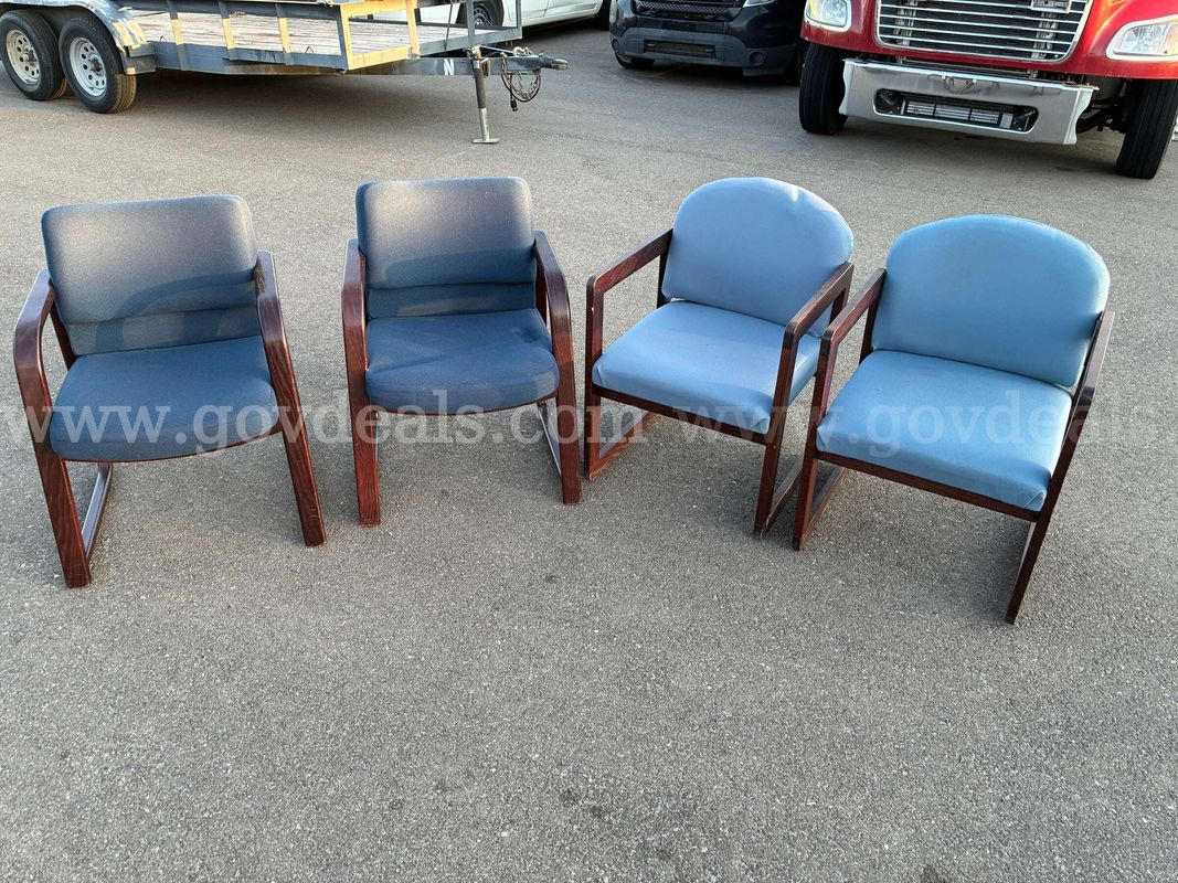STATIONARY HON LOUNGE CHAIRS GROUP