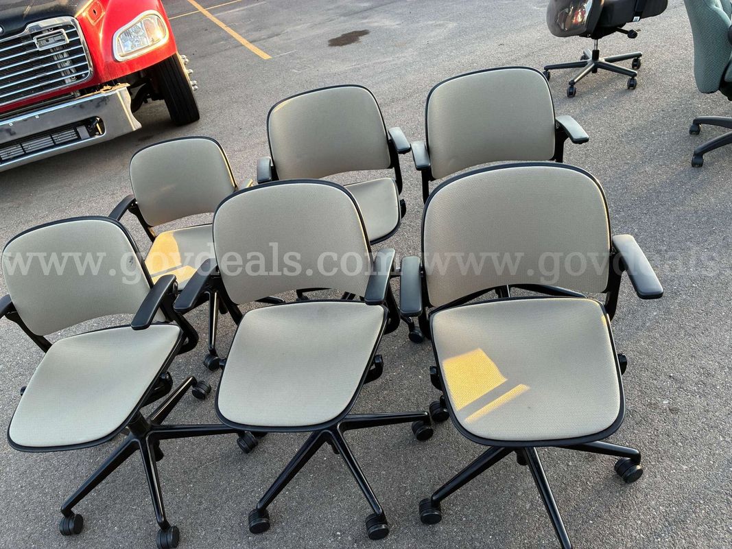 Steelcase Conference Table Chairs Group