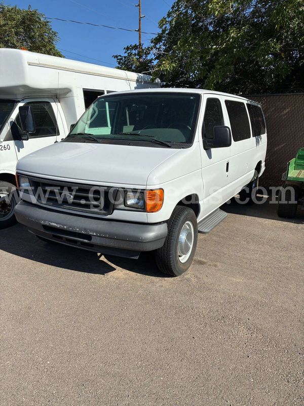 2005 FORD E350 ECONOLINE