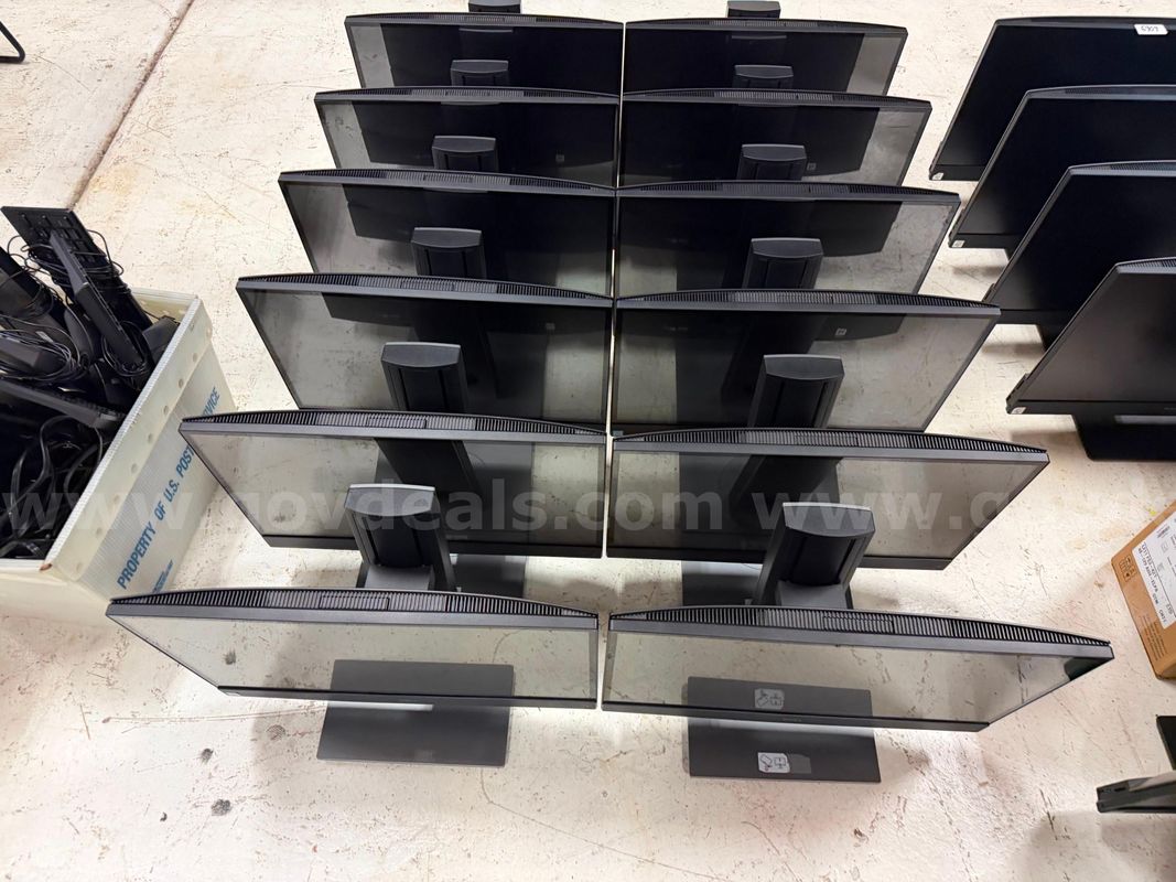 Lot of 12 Dell Optiplex 5260 AIOs