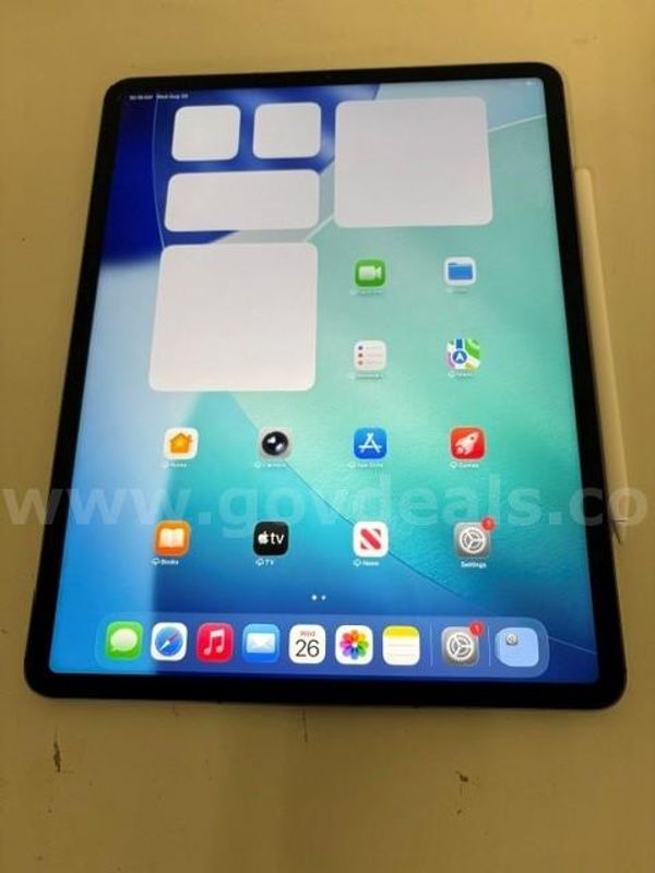 Apple iPad Pro 12.9" 5th Gen with Apple Pencil 2
