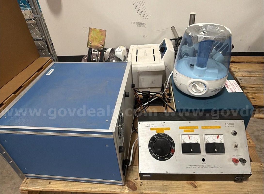 Assorted Laboratory Equipment Lot