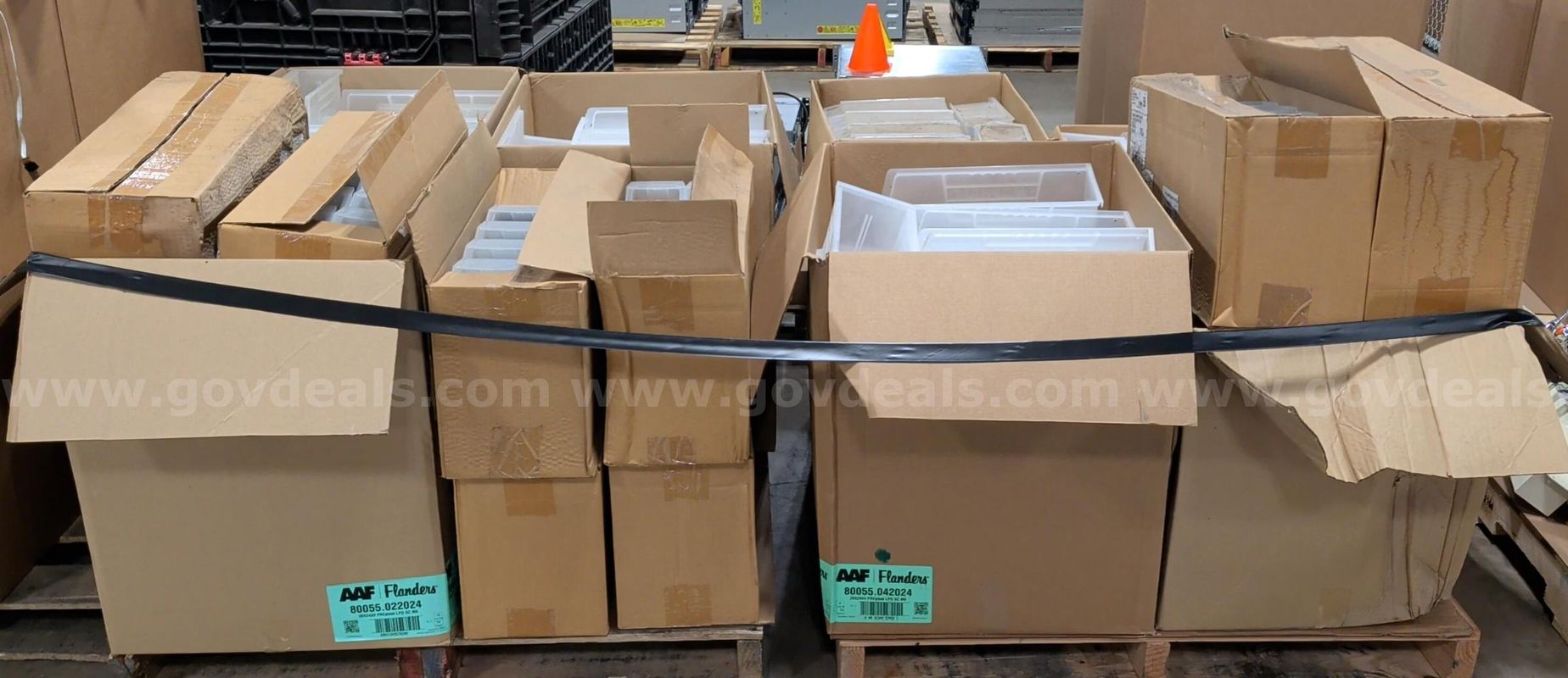 Mixed Plastic Storage Bins