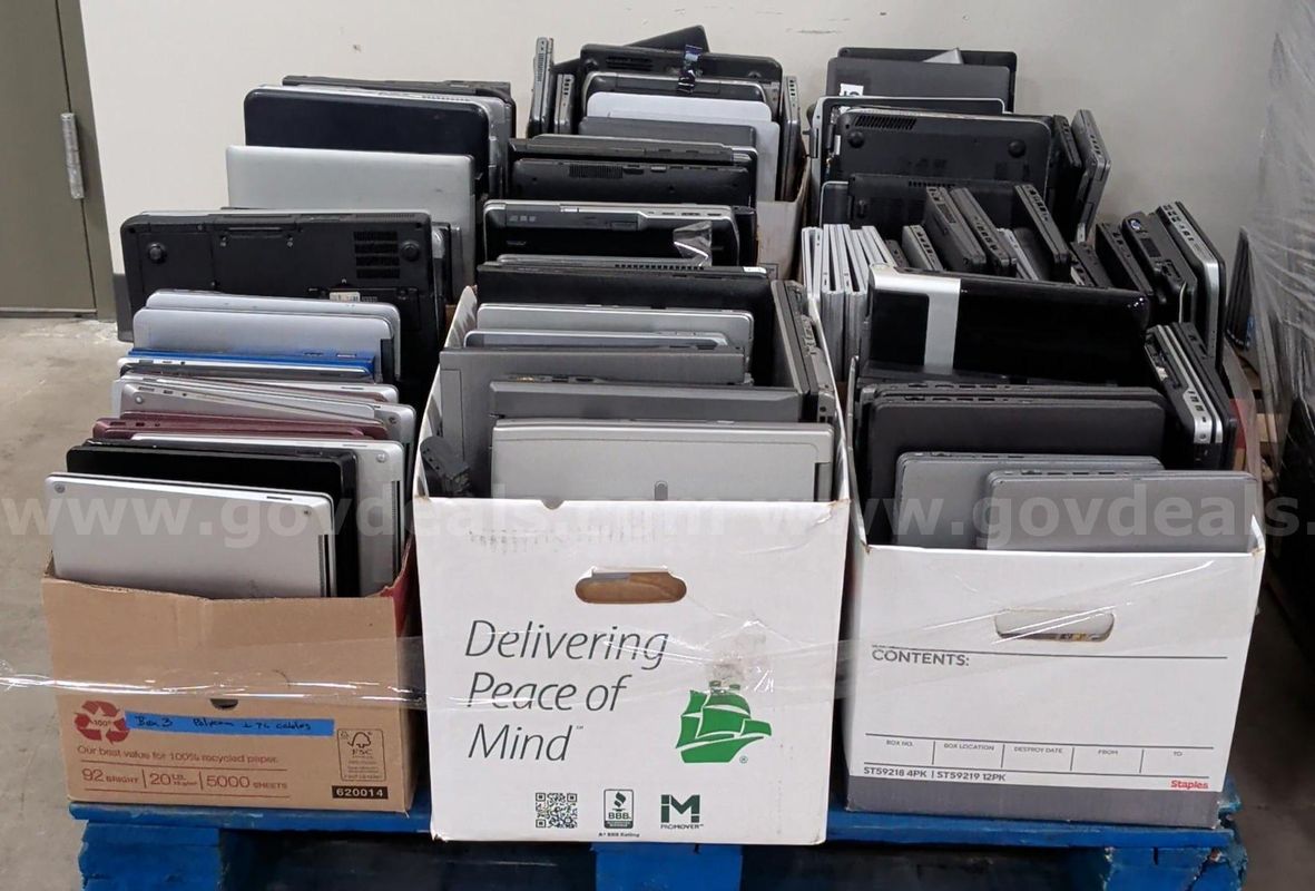 Lot of 129 Old Windows Laptops on 1 Pallet. No Hard Drives/SSDs