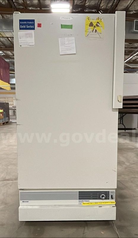 Baxter Scientific Products IC-83 Laboratory Incubator