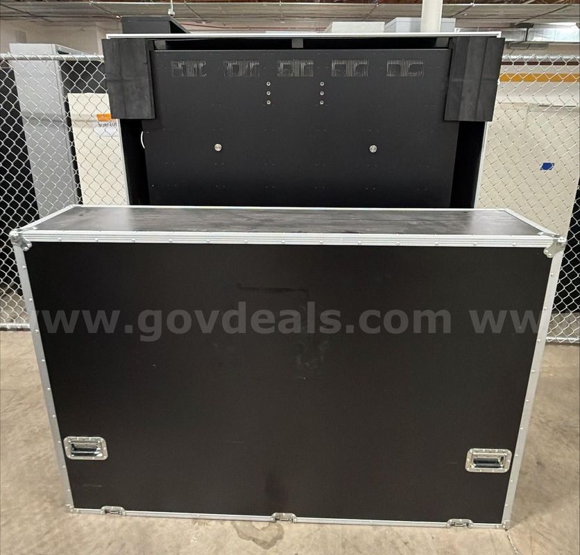 130" LED Display with Rolling Flight Case