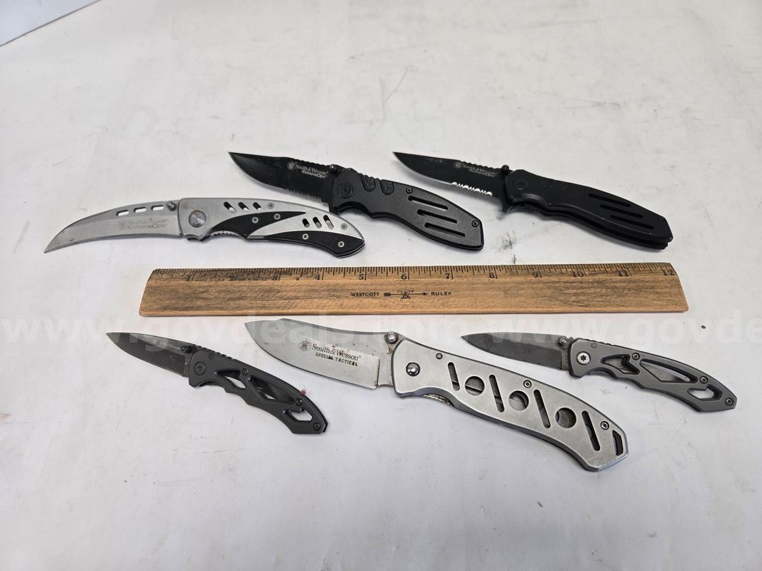 Smith & Wesson Folding Knives (Anchorage, AK)