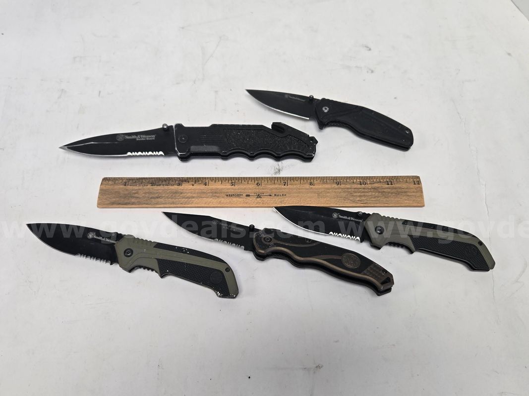 Smith & Wesson Folding Knives (Anchorage, AK)