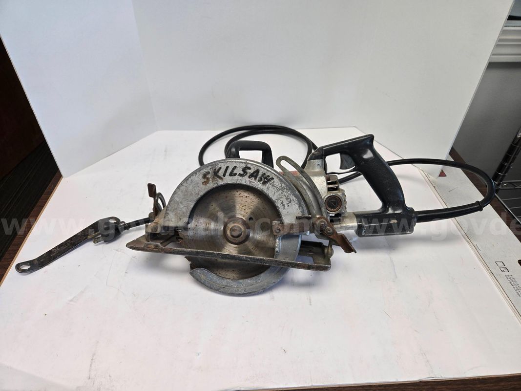 Skilsaw 7 1/4" Ball Bearing Saw (Anchorage, AK)