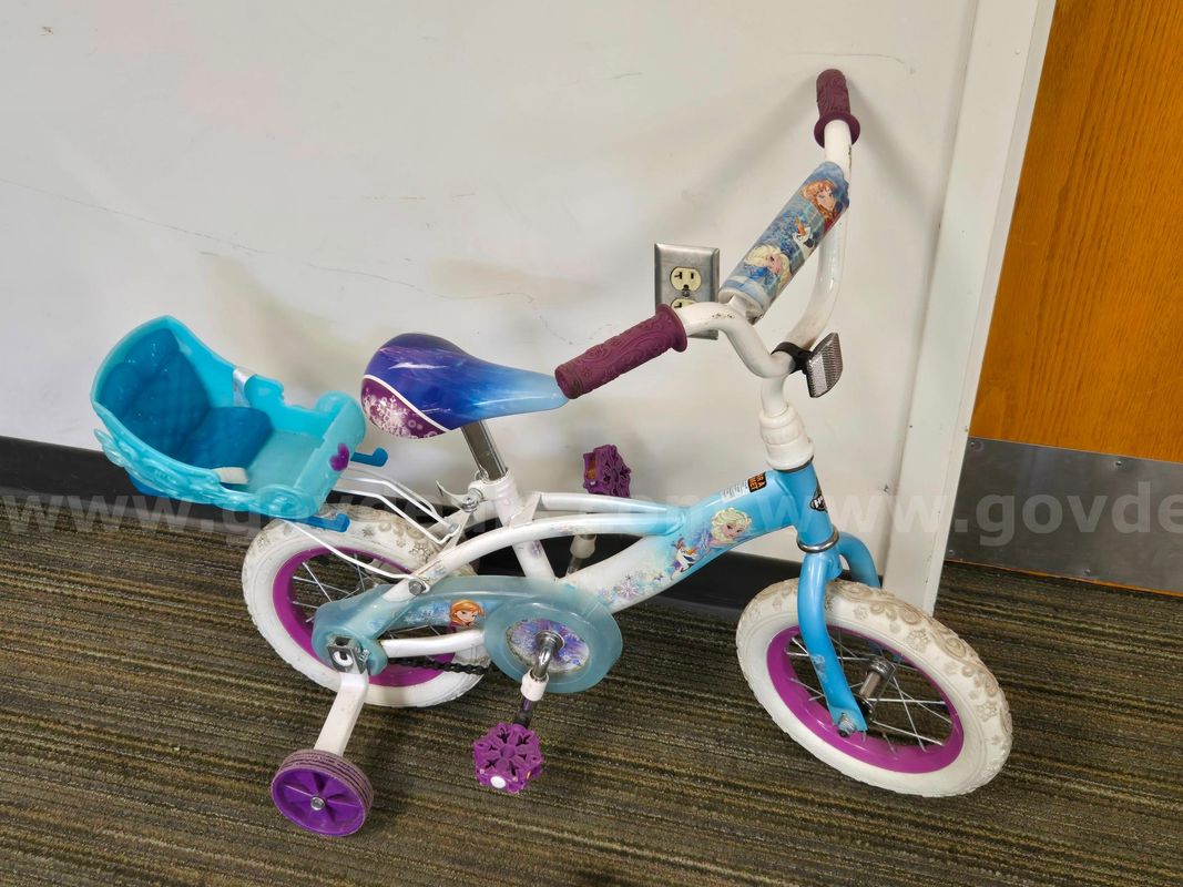 Huffy 'Frozen' Kids Bicycle (Anchorage, AK)