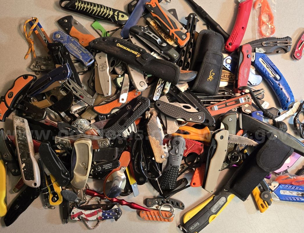 Assorted Knives (Juneau, AK)