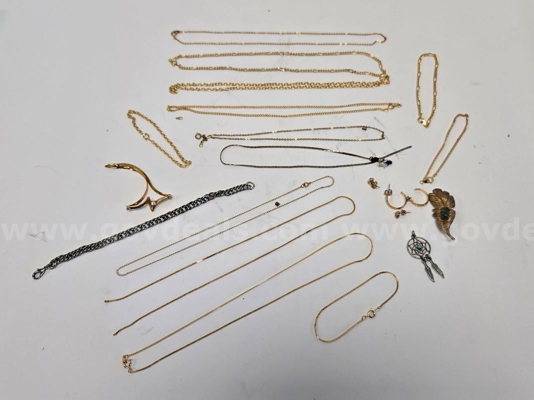 Assorted Jewelry (Anchorage, AK)