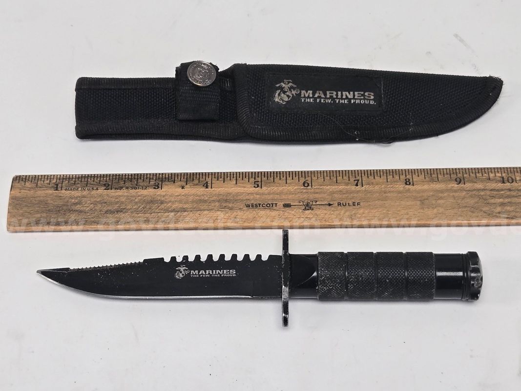 Marines Survival Knife w/ Sheath (Anchorage, AK)