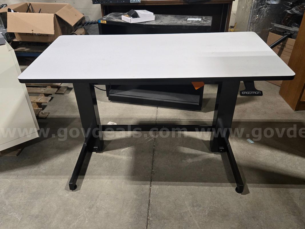 Ergotron Standing Desk (Anchorage, AK)