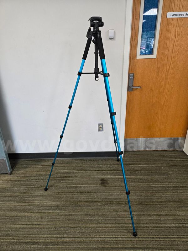 Joilcan Camera Tripod (Anchorage, AK)
