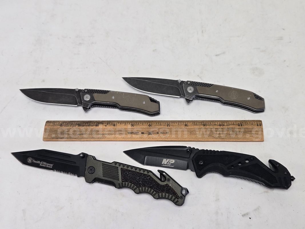 Smith & Wesson Folding Knives (Anchorage, AK)