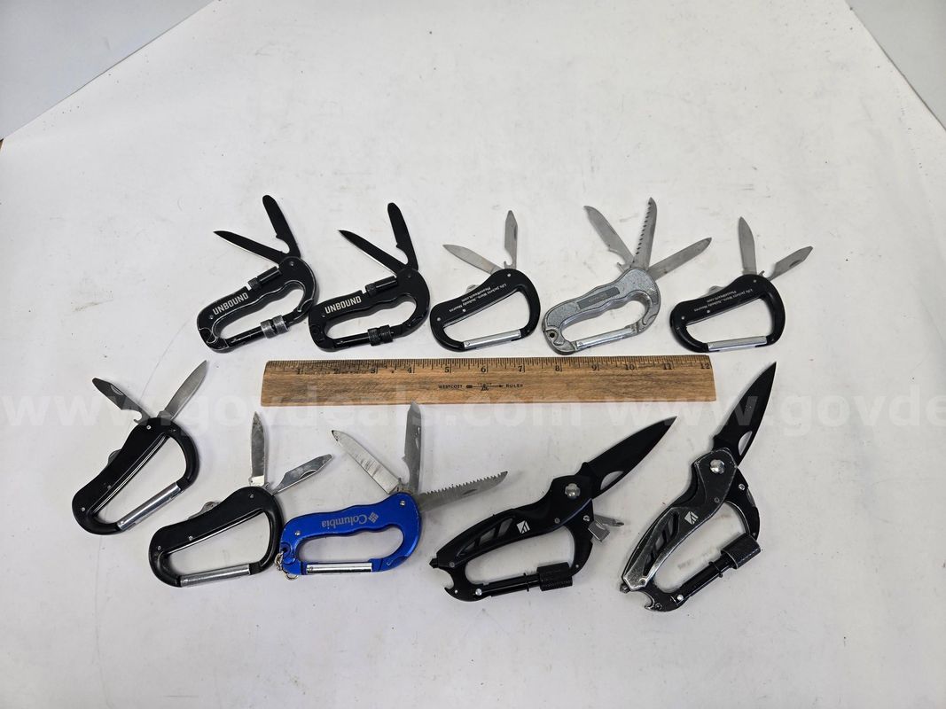Carabiner Folding Knives (Anchorage, AK)