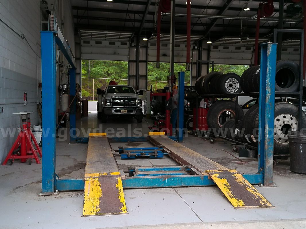 BEN PEARSON TUBEMASTER GARAGE LIFT