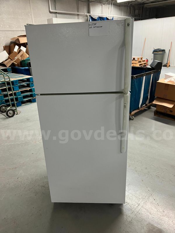 GE Refrigerator