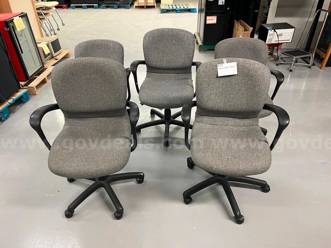 5 Rolling Office Chairs