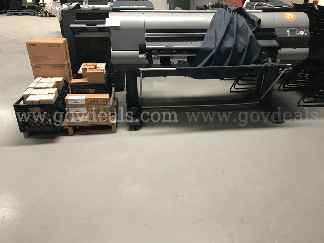 Canon Image Prograf iPF8400 Large Format Printer w/Pallet of Ink/Parts