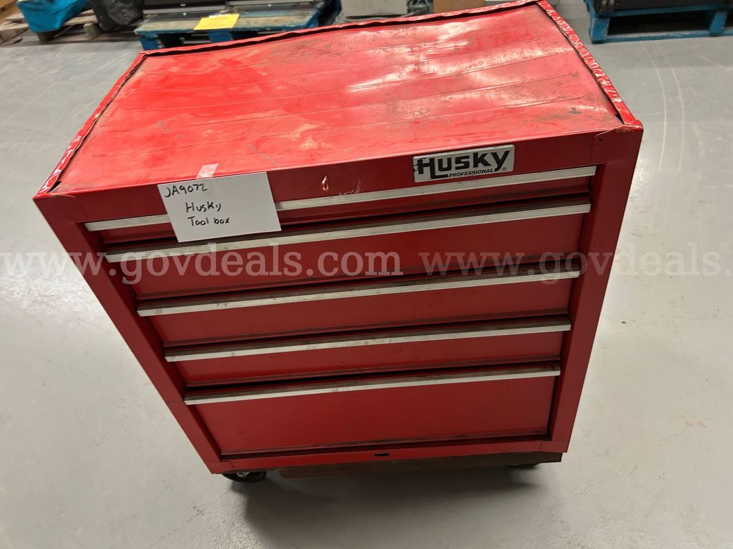 Metal husky Tool box