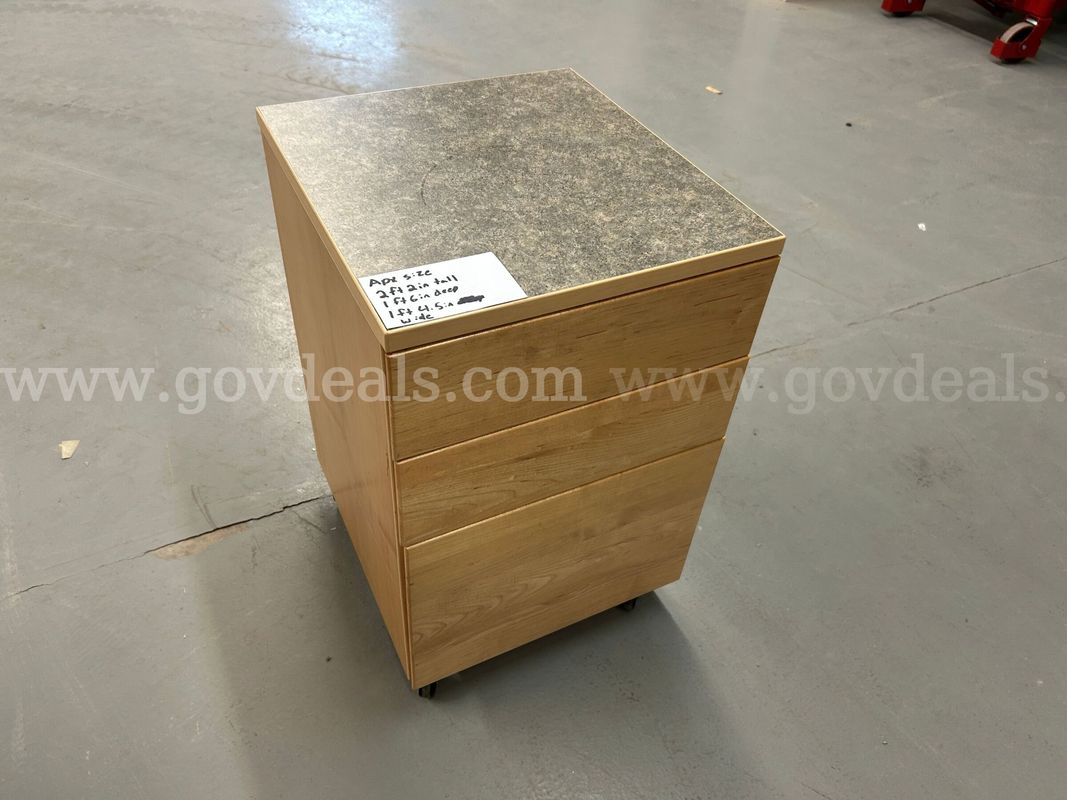 Rolling Night Stand(3 Drawer)