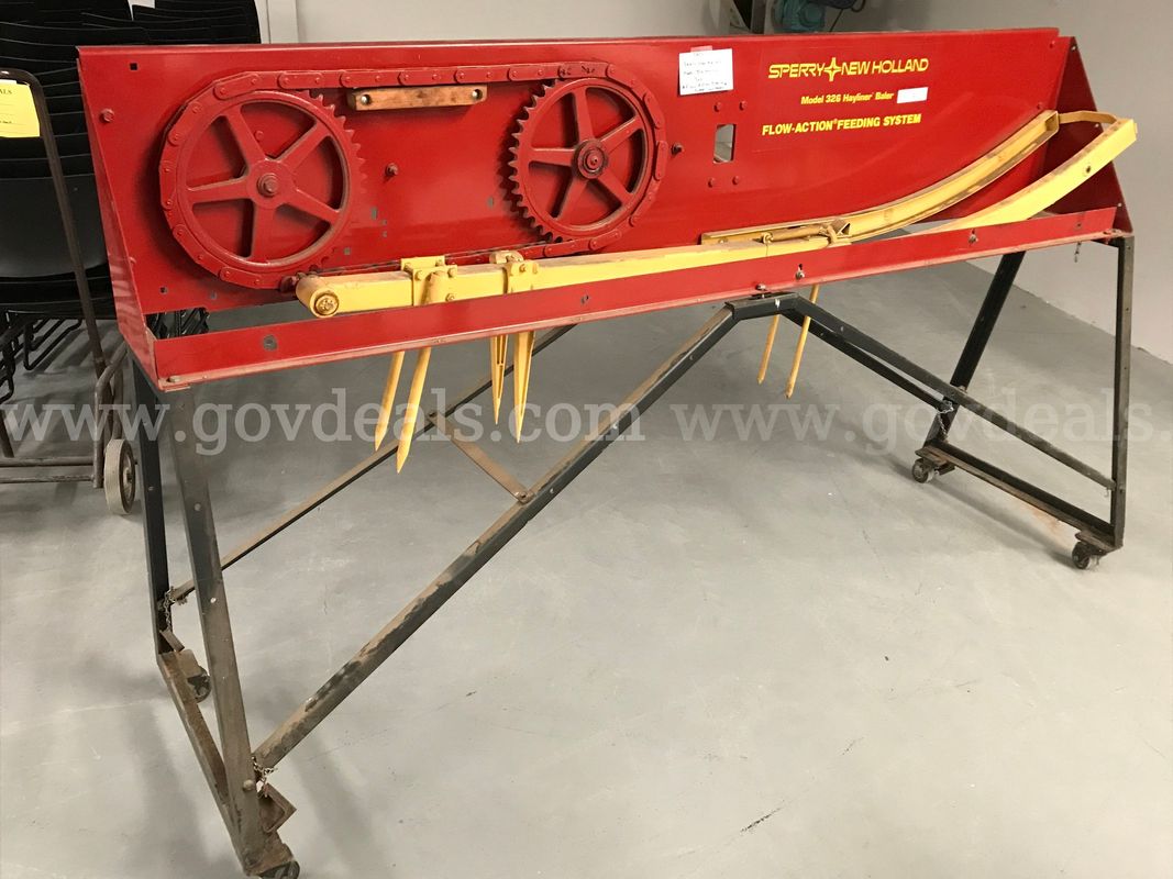 Sparry New Holand Model 326 Hayliner Baler "Flow Action Feeding System" Component