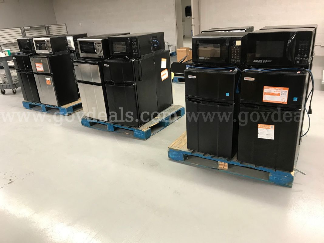 3 Pallets(12) Microfridges