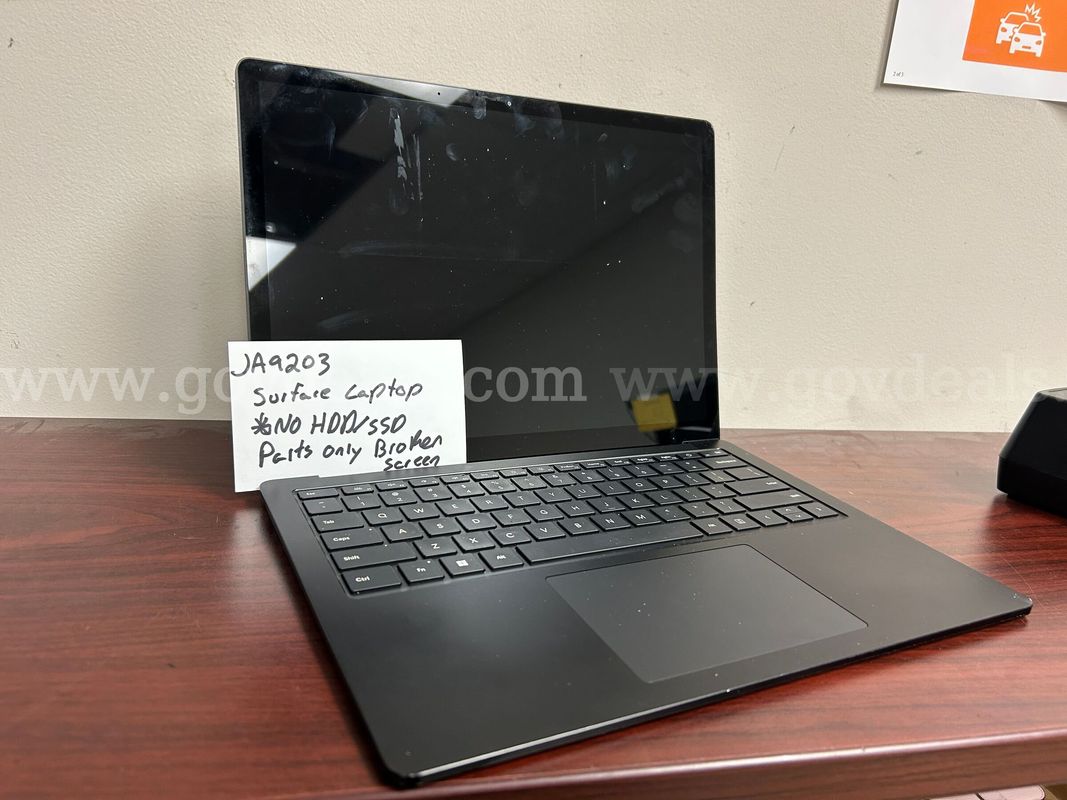 Microsoft surface NO HDD/SSD BROKEN SCREEN DENTED