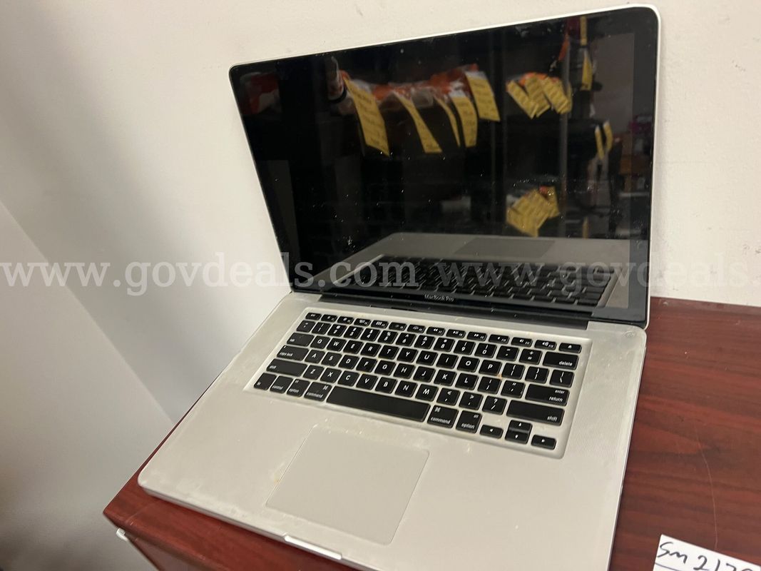 Macbook Pro **Broken Hinge