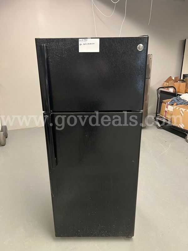 GE Refrigerator